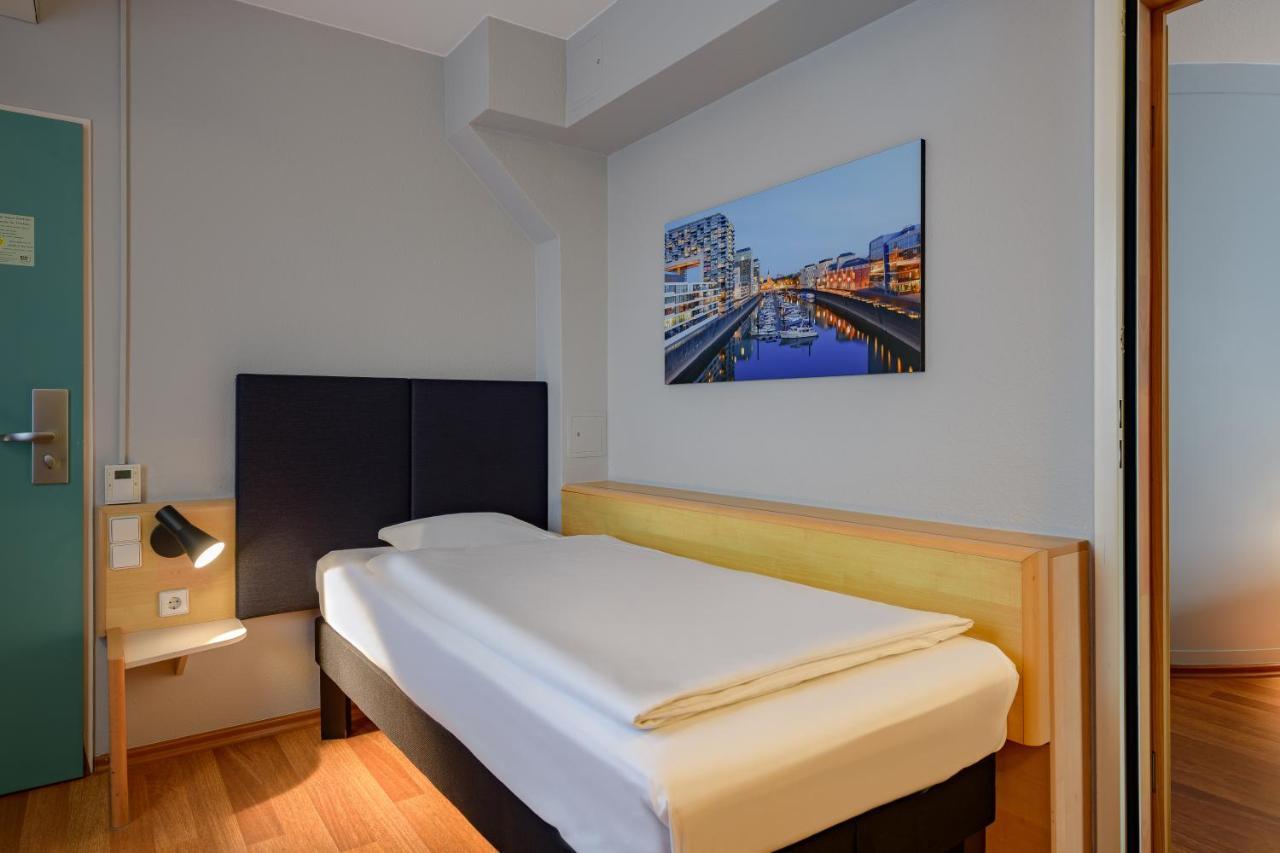 Hotel Ibis Koeln Frechen Exterior foto